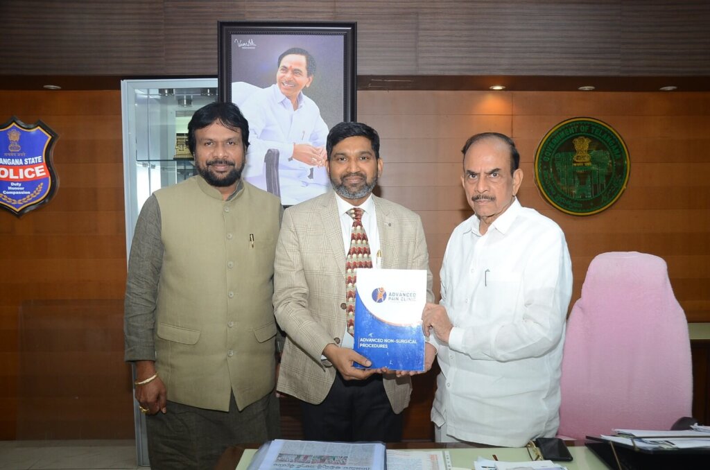 Dr. Vijay Bhaskar Bandikatla meeting Mohammed Mahmood Ali, former Home Minister of Telangana, during a formal interaction