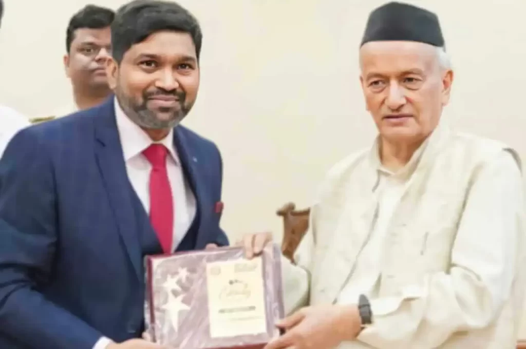 awarded-as-best-pain-doctor-by-celebrity-awards